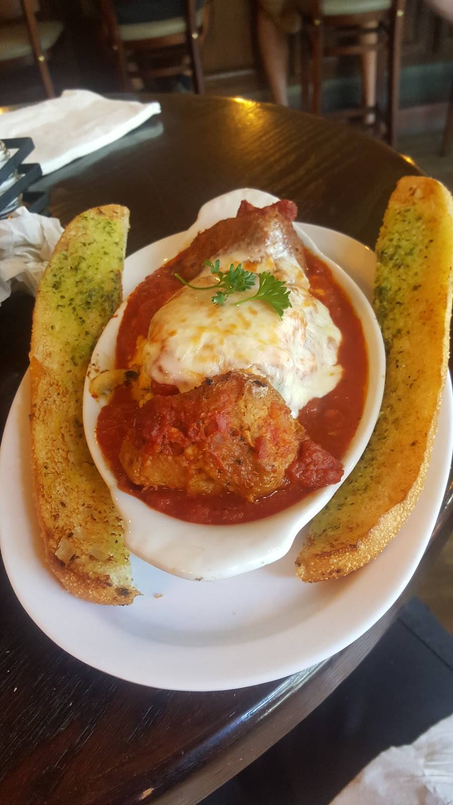 Ginas Pizza | restaurant | 4533 Campus Dr, Irvine, CA 92612, USA | 9497251144 OR +1 949-725-1144