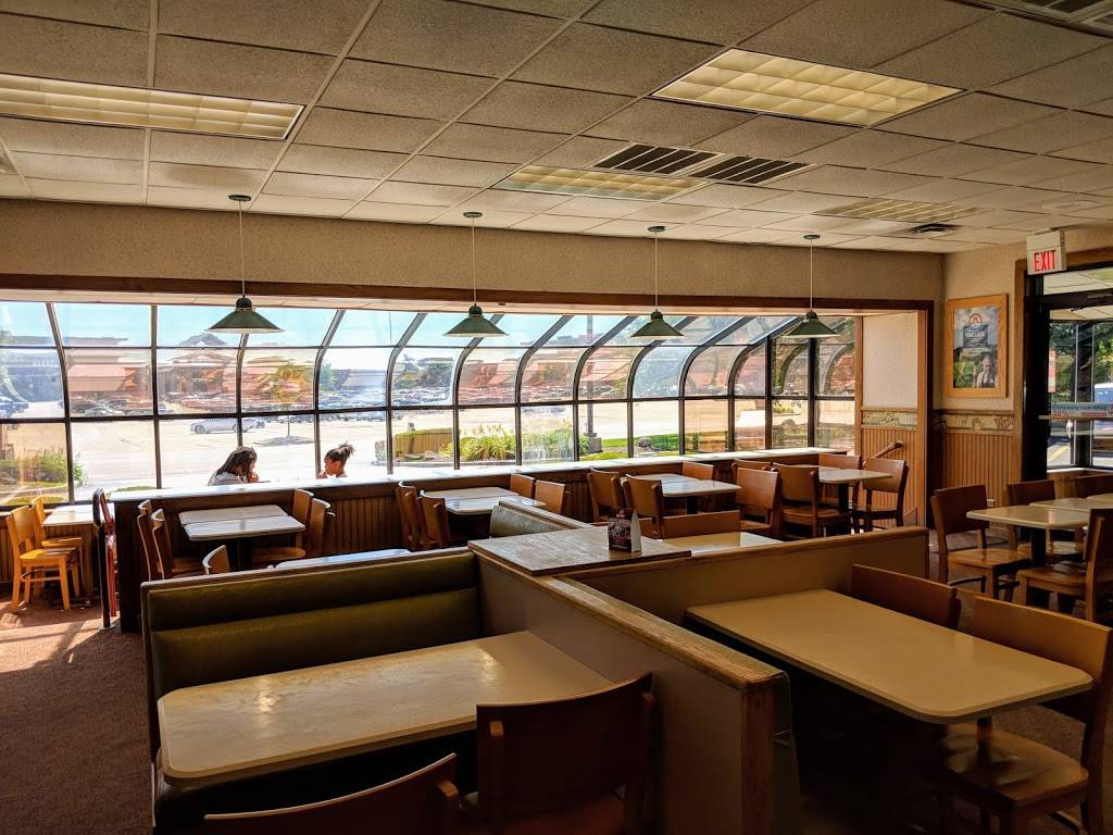 Wendys | restaurant | 151 S Western Ave, Carpentersville, IL 60110, USA | 8474280383 OR +1 847-428-0383