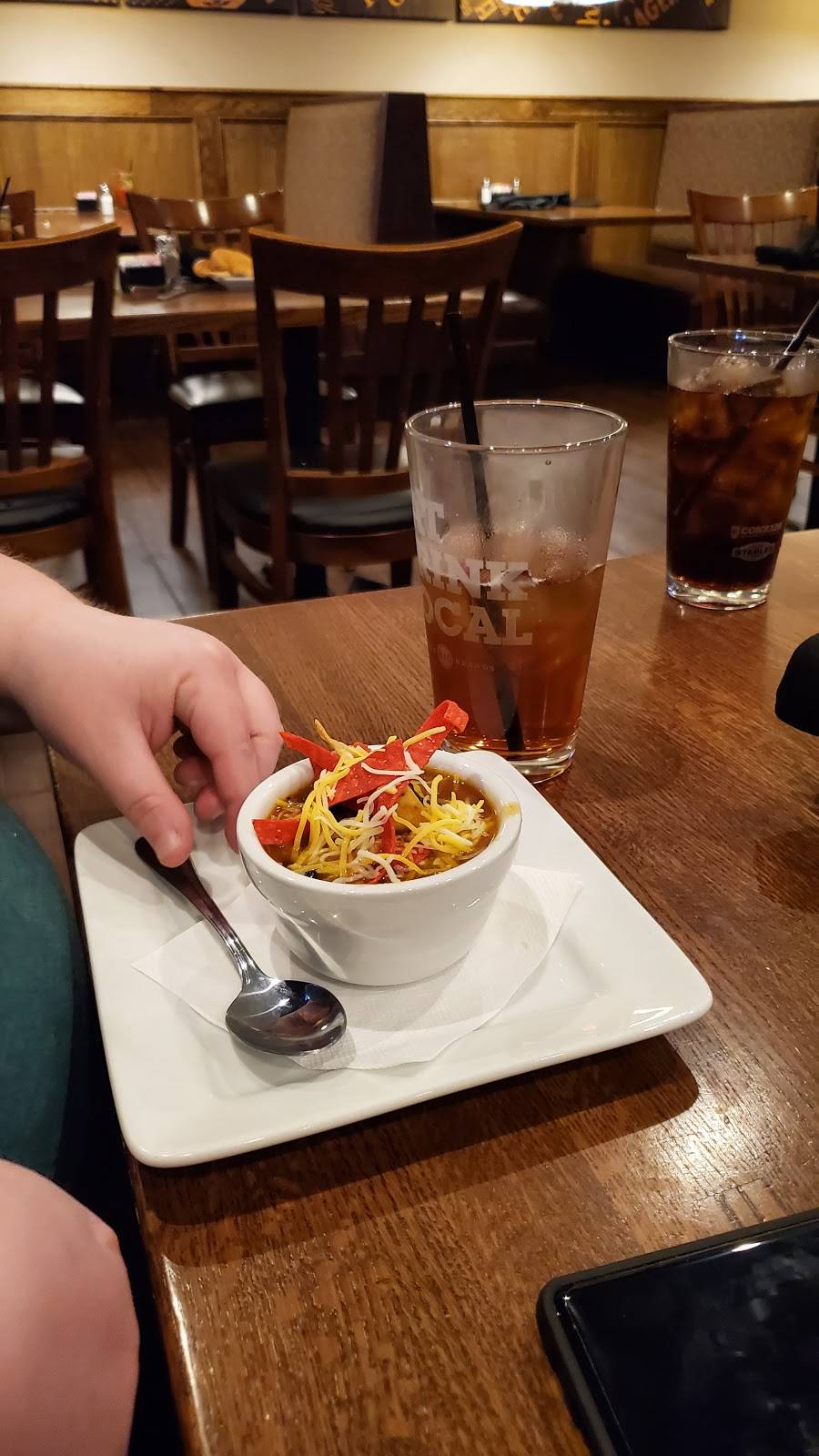 CONRADS Restaurant & Alehouse | restaurant | 210 North State Route 291, Liberty, MO 64068, USA | 8164071717 OR +1 816-407-1717