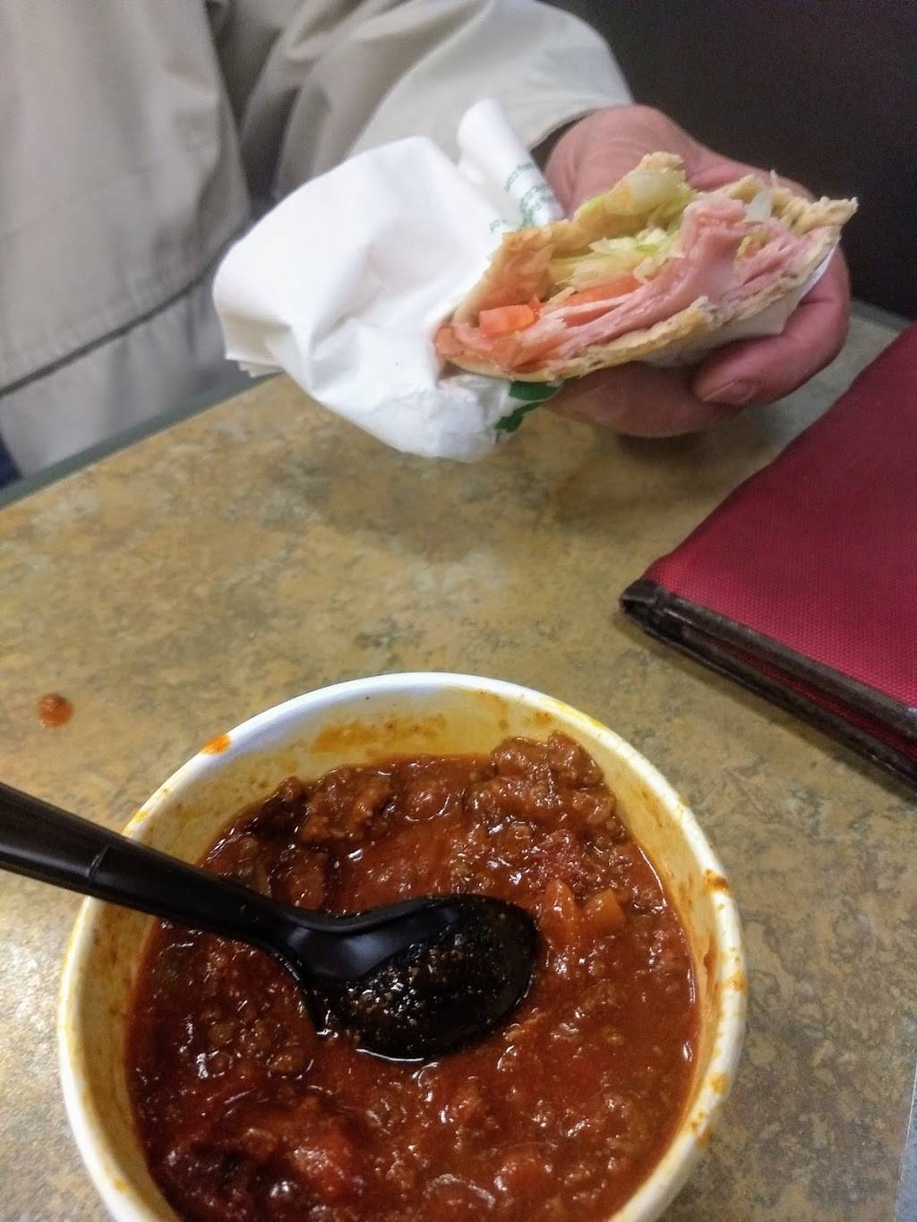 Subway | restaurant | 600 Parkway, Gatlinburg, TN 37738, USA | 8654304690 OR +1 865-430-4690