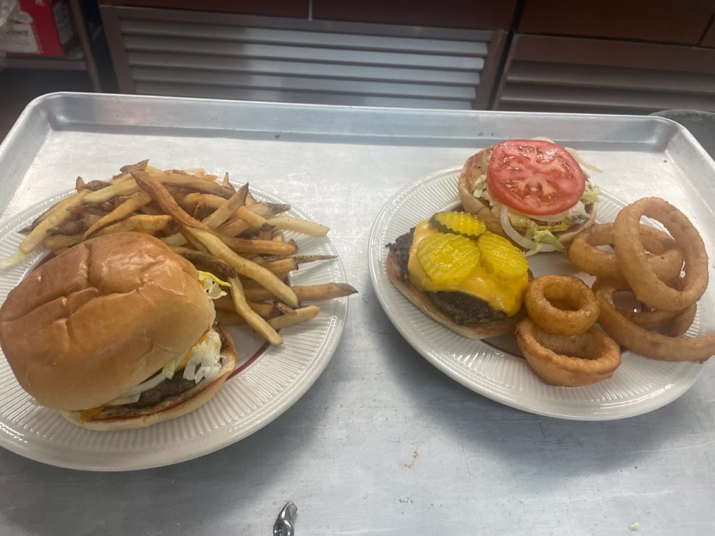 LaGrange Tavern | restaurant | 120 E Main St, Lagrange, OH 44050, USA | 4403555658 OR +1 440-355-5658