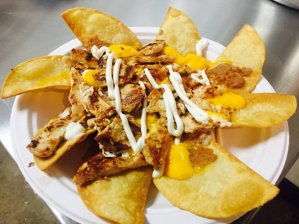 Mango King Loncheria | restaurant | 10205 N Lamar Blvd suite 135, Austin, TX 78753, USA | 5123000515 OR +1 512-300-0515