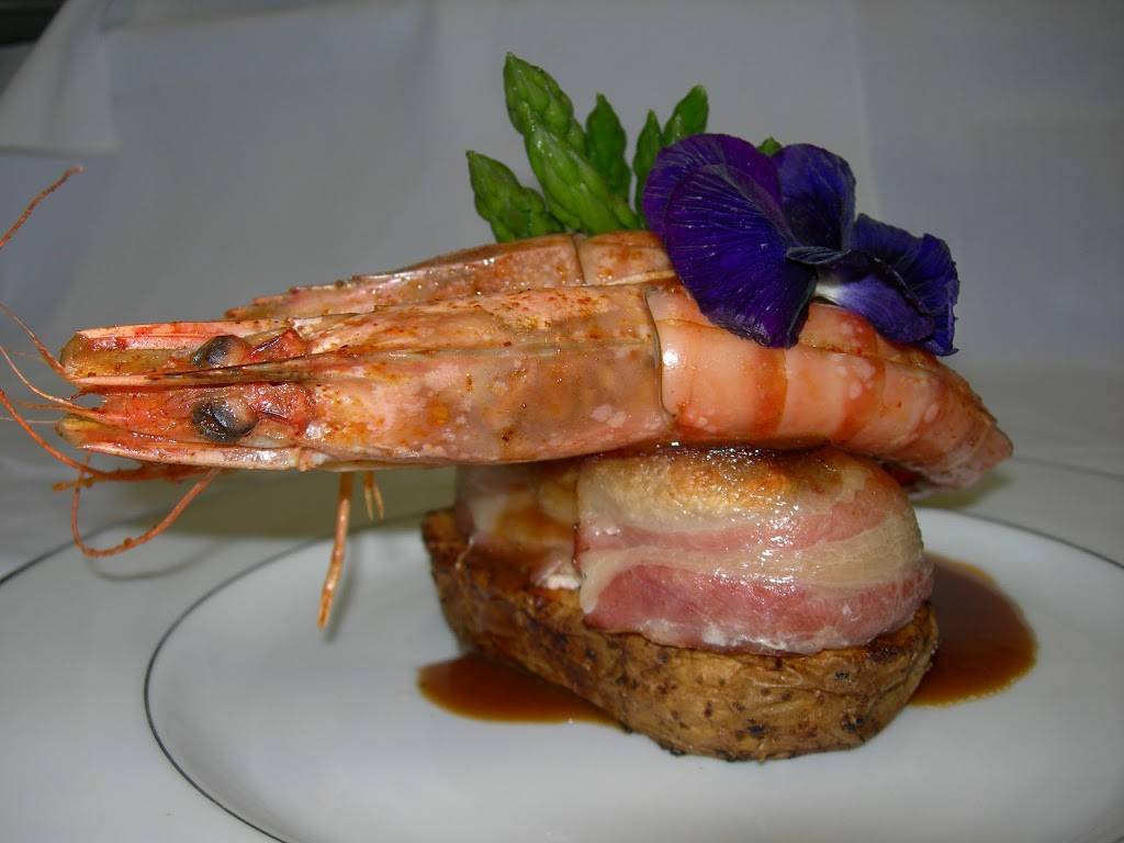 Cape Creations Catering at The York Diner | restaurant | 114 Horizon Park Dr, Savannah, GA 31405, USA | 9123549672 OR +1 912-354-9672