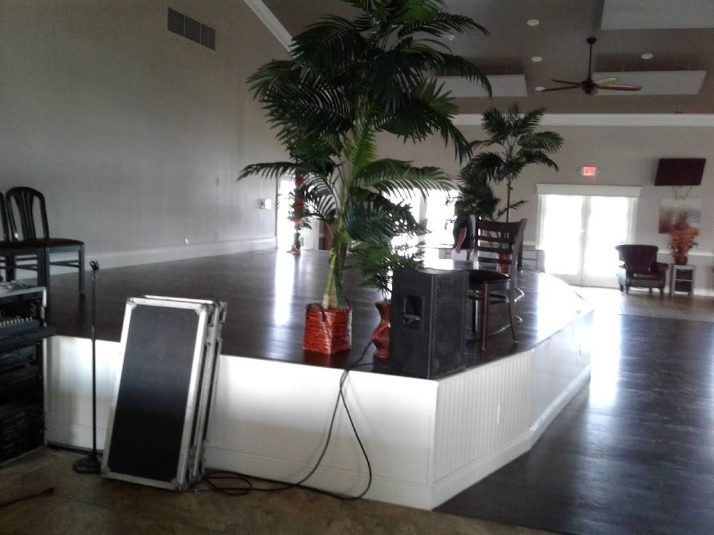 Riverside Bar & Grill | restaurant | 2035 Pier Dr, Ruskin, FL 33570, USA | 8134194904 OR +1 813-419-4904