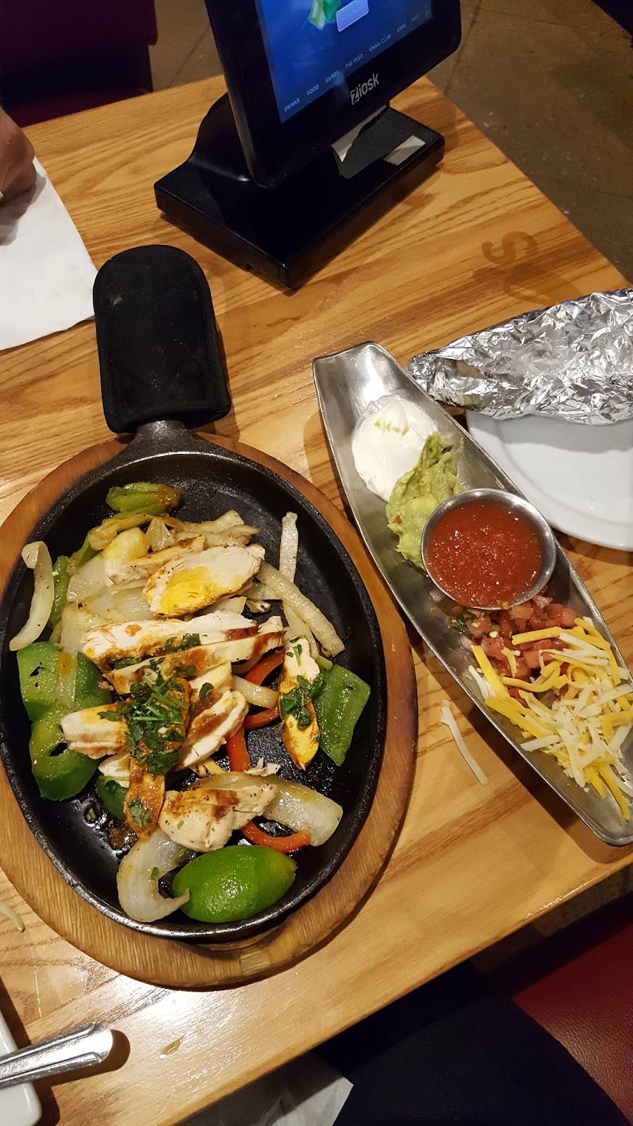 Chilis Grill & Bar | meal takeaway | 1110 Miamisburg Centerville Rd, Dayton, OH 45459, USA | 9374347117 OR +1 937-434-7117