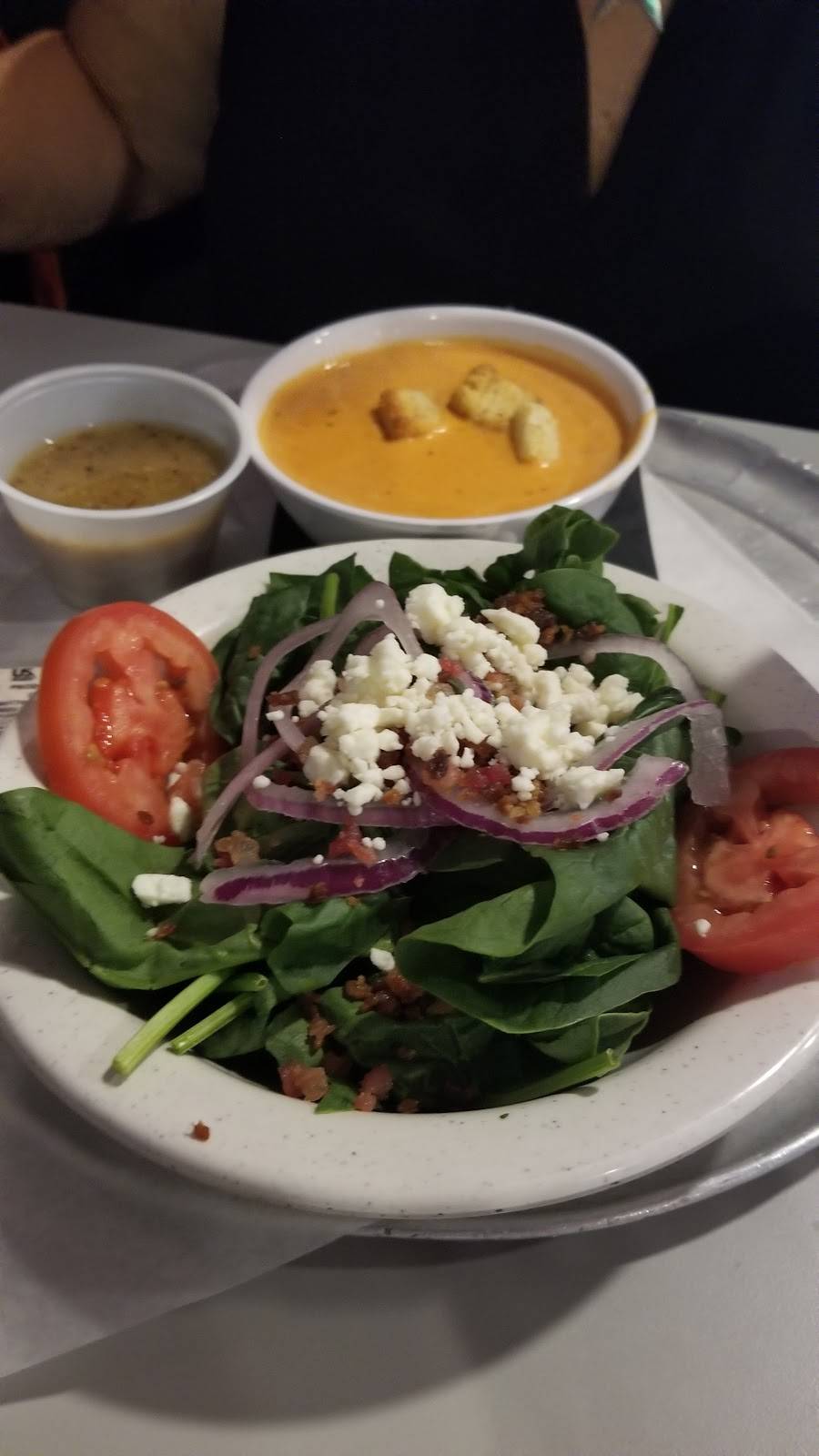 The Alamo | restaurant | 19 W Ct Square, Newnan, GA 30263, USA | 7706832526 OR +1 770-683-2526