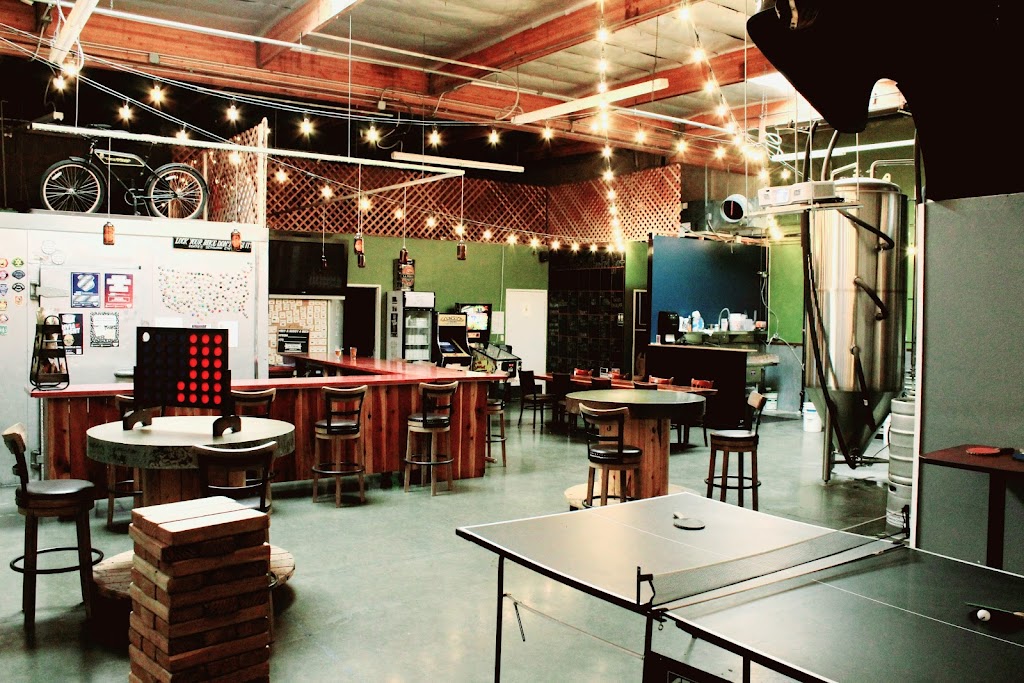 La Verne Brewing Company | restaurant | 2125 Wright Avenue #C-15, La Verne, CA 91750, USA | 9095965804 OR +1 909-596-5804