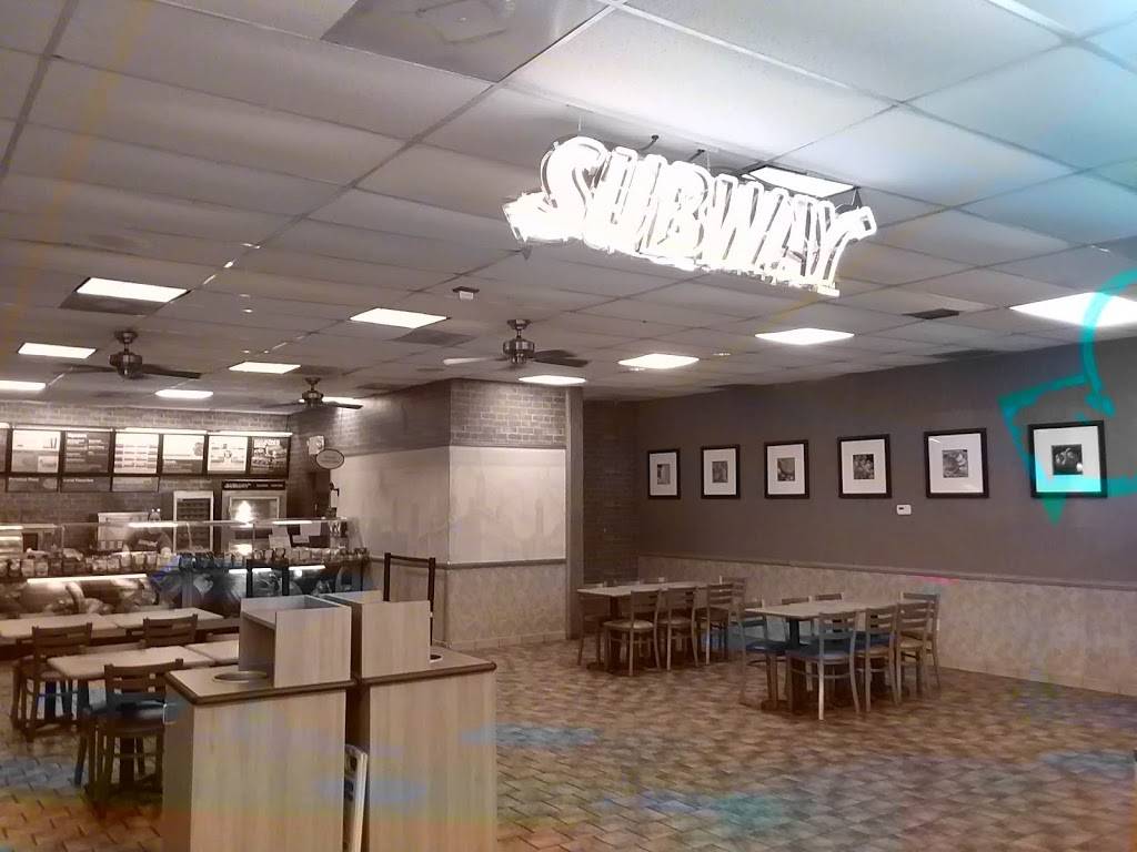 Subway | restaurant | 2787 N Tamiami Trail, North Fort Myers, FL 33903, USA | 2396520650 OR +1 239-652-0650