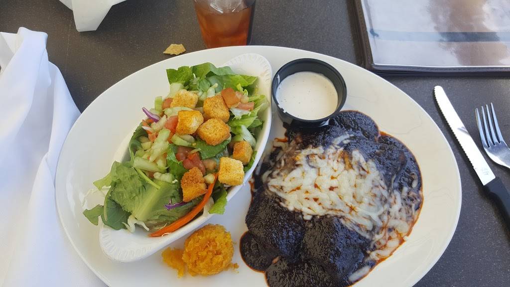 Tequila Jacks Restaurant and Cantina | restaurant | 407 Shoreline Village Dr, Long Beach, CA 90802, USA | 5626280454 OR +1 562-628-0454