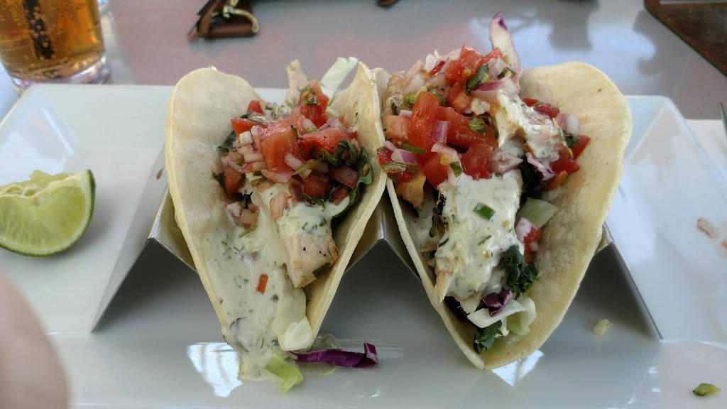 Ideal Bar & Grill | restaurant | 106 Beach St, Santa Cruz, CA 95060, USA | 8314235271 OR +1 831-423-5271