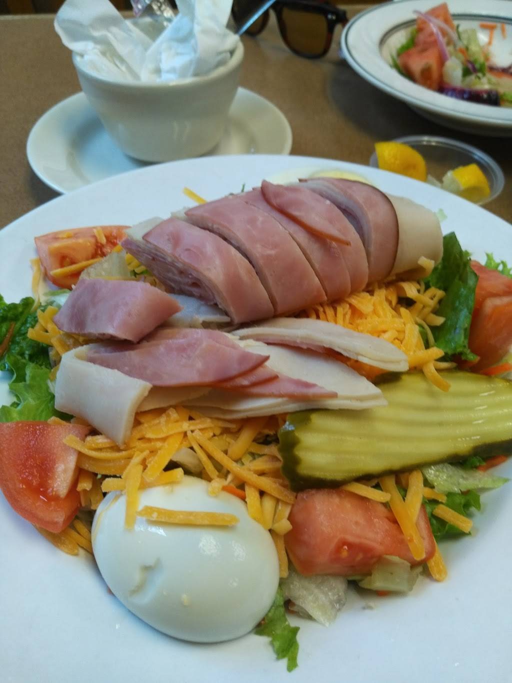 Parkway House Restaurant | restaurant | 515 NC, NC-24, Albemarle, NC 28001, USA | 7049831400 OR +1 704-983-1400