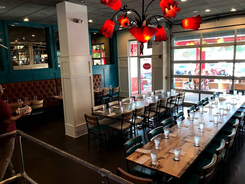 Tequila Mama Taqueria | restaurant | 340 Town Center Ave, Suwanee, GA 30024, USA | 6784563131 OR +1 678-456-3131