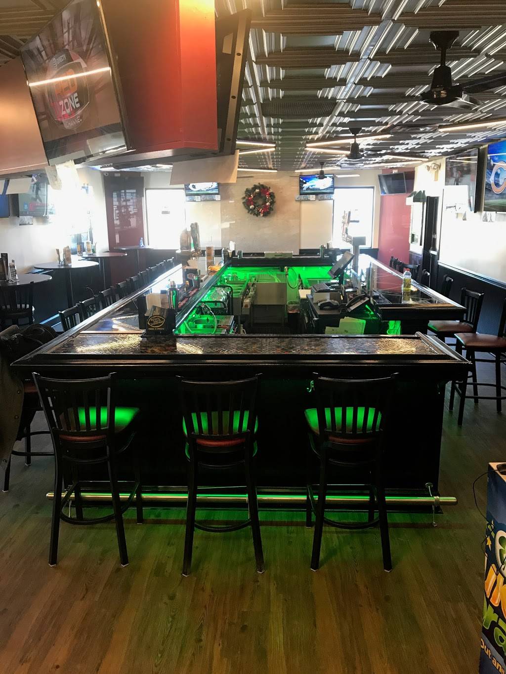 Nic’s Hometown Tavern | restaurant | 180 NJ-36, Keansburg, NJ 07734, USA | 7327692200 OR +1 732-769-2200