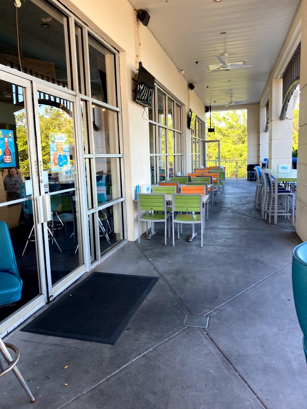 Island Wing Company | restaurant | 981 Palm St, Destin, FL 32541, USA | 8508372999 OR +1 850-837-2999