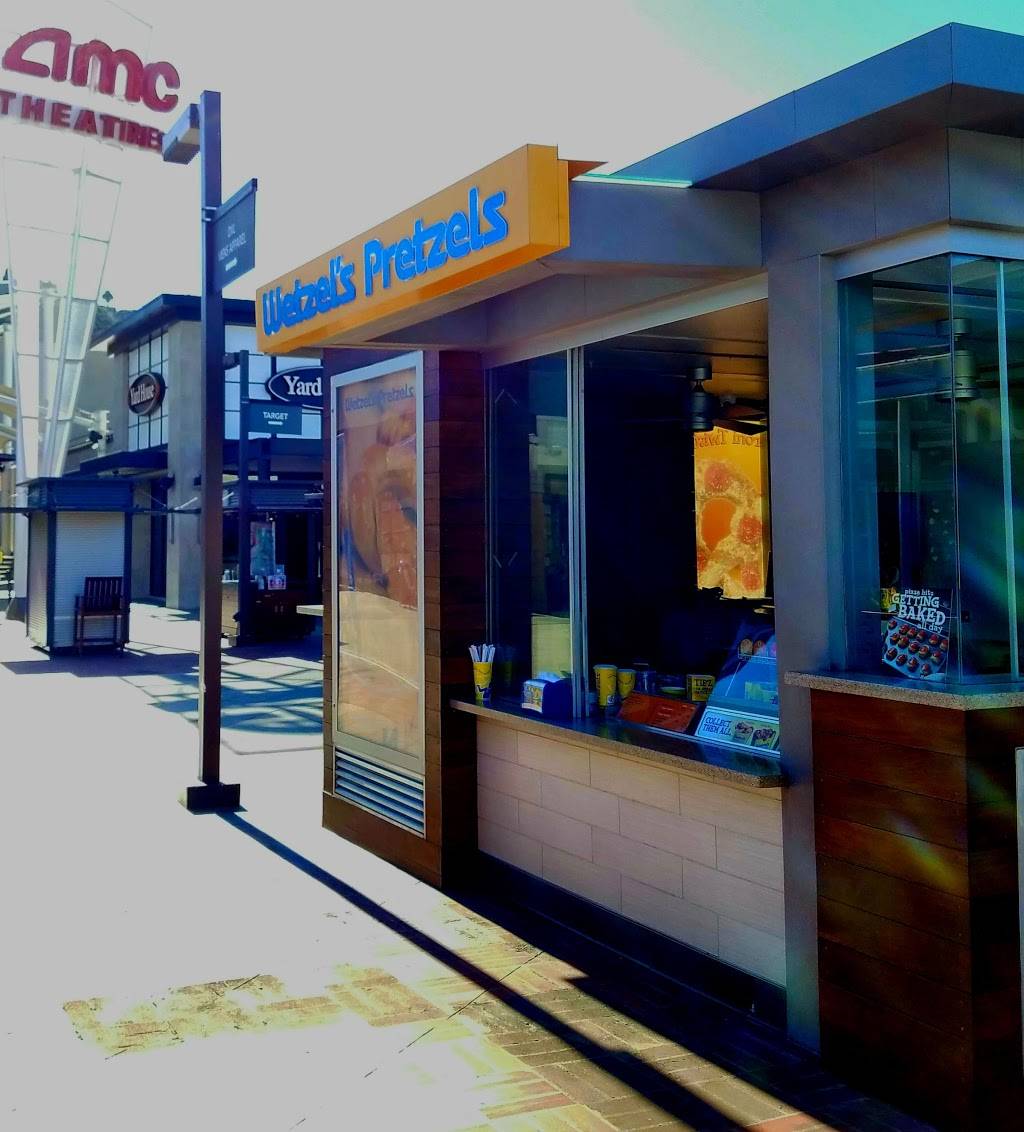 Wetzels Pretzels | restaurant | 1640 Camino Del Rio N #1220, San Diego, CA 92108, USA | 6192208180 OR +1 619-220-8180