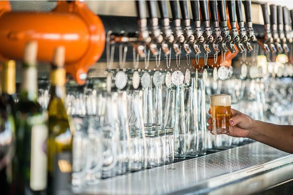 ABV Social | restaurant | 11200 W Burleigh St, Wauwatosa, WI 53222, USA | 4148376290 OR +1 414-837-6290