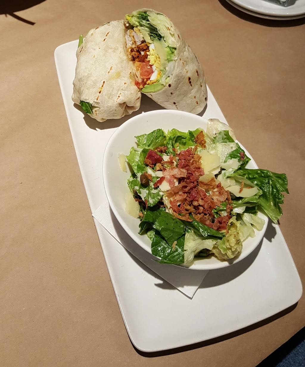 Jack Astors Bar & Grill | restaurant | 75 Centennial Pkwy N, Hamilton, ON L8E 2P2, Canada | 9055605254 OR +1 905-560-5254