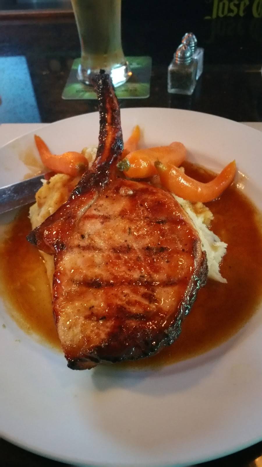 Emmas Ale House | restaurant | 68 Gedney Way, White Plains, NY 10605, USA | 9146833662 OR +1 914-683-3662