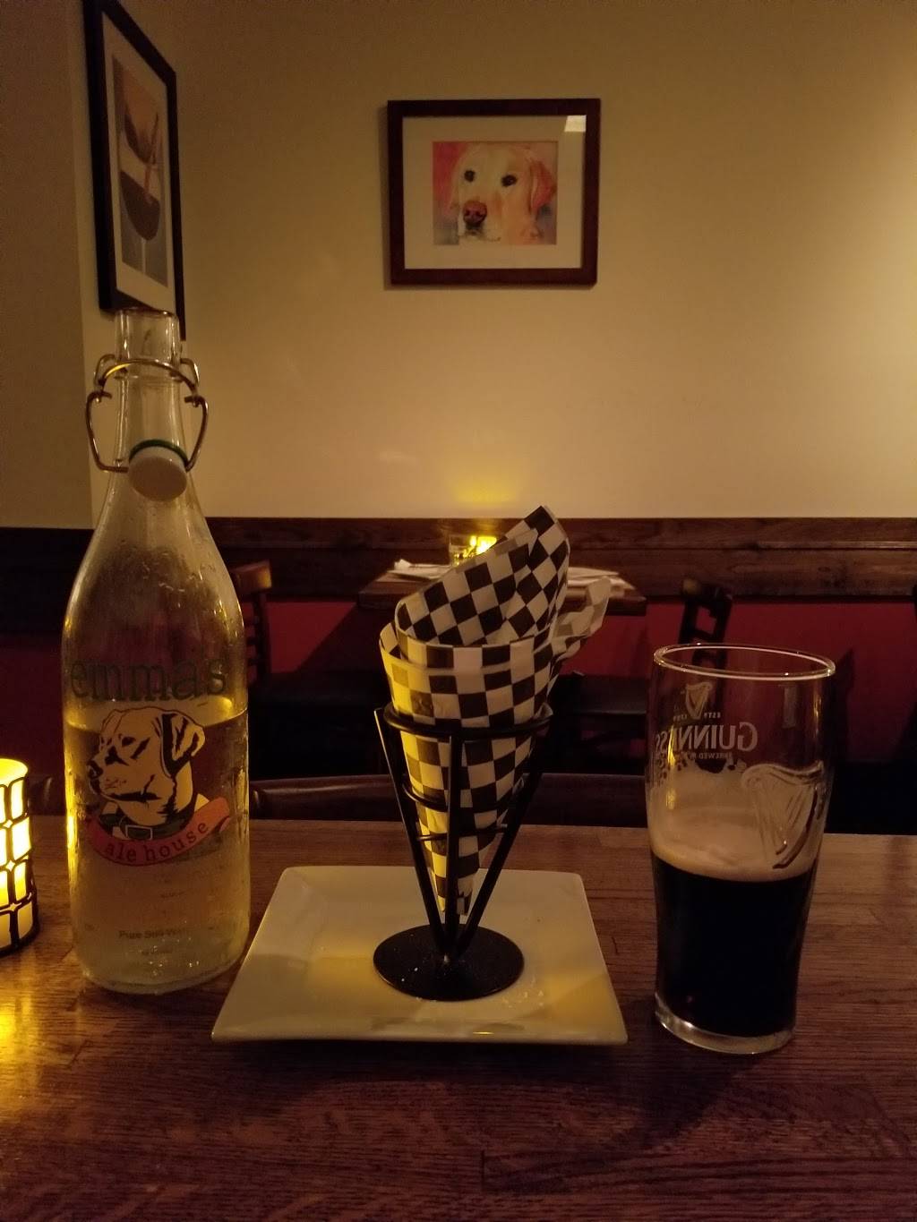 Emmas Ale House | restaurant | 68 Gedney Way, White Plains, NY 10605, USA | 9146833662 OR +1 914-683-3662