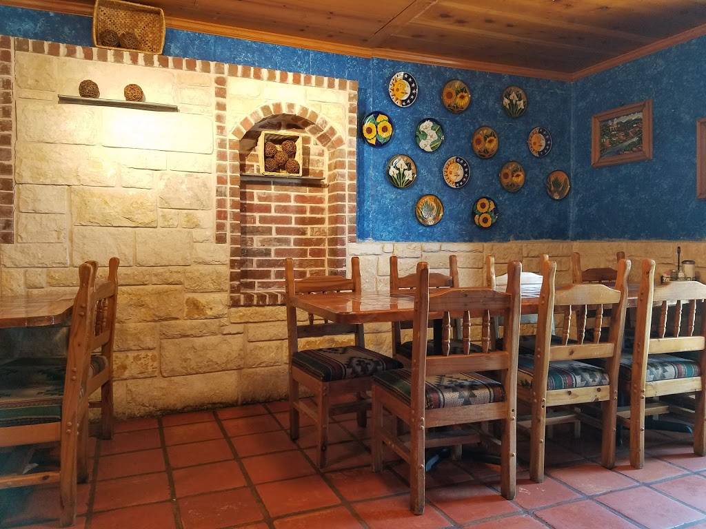 Garcias Mexican Restaurant & Cantina | restaurant | 2000 Loop 567, Granbury, TX 76048, USA | 8175734920 OR +1 817-573-4920
