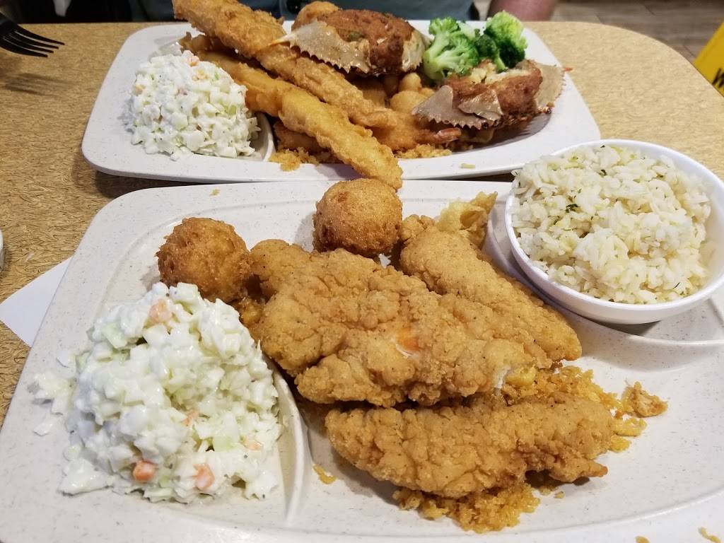 Captain Ds | restaurant | 555 Cummings St, Abingdon, VA 24210, USA | 2767392380 OR +1 276-739-2380