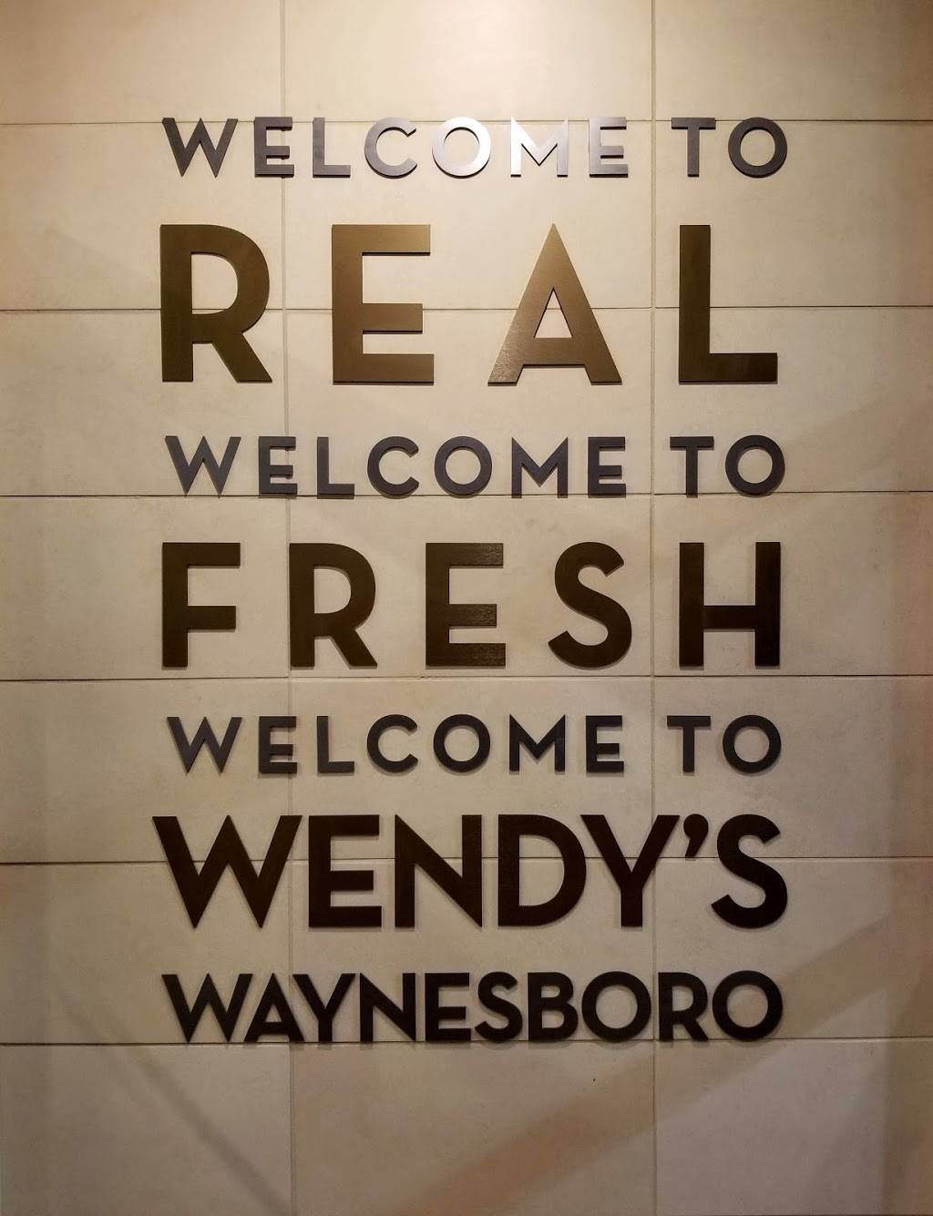 Wendys | restaurant | 650 E Main St, Waynesboro, PA 17268, USA | 7176387015 OR +1 717-638-7015