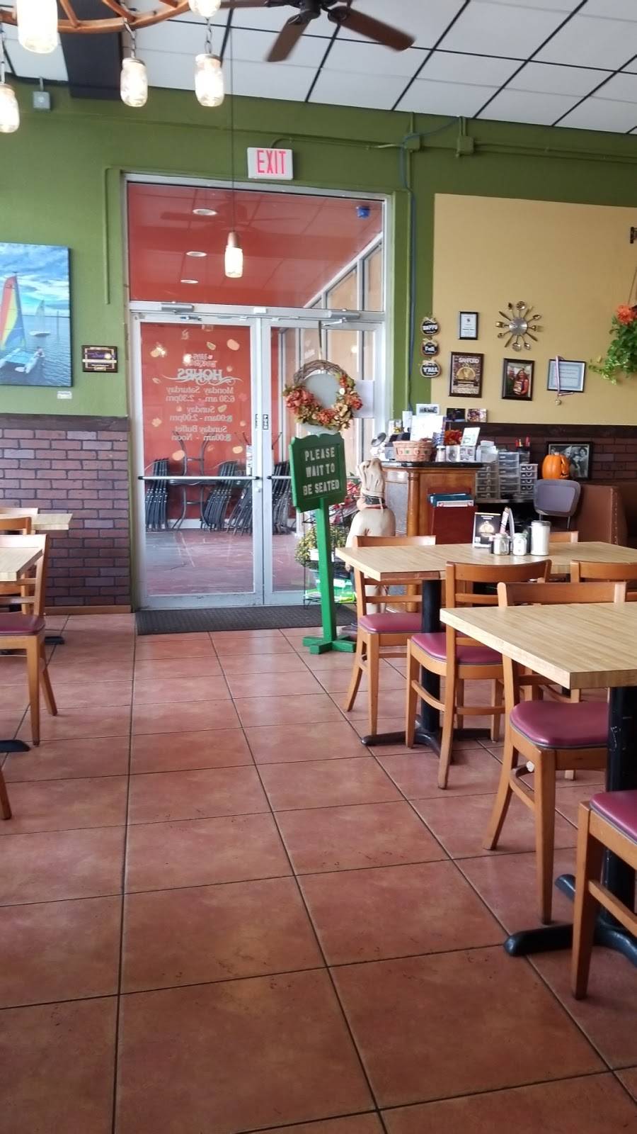 Colonial Room Restaurant | restaurant | 105 E 1st St, Sanford, FL 32771, USA | 4073232999 OR +1 407-323-2999