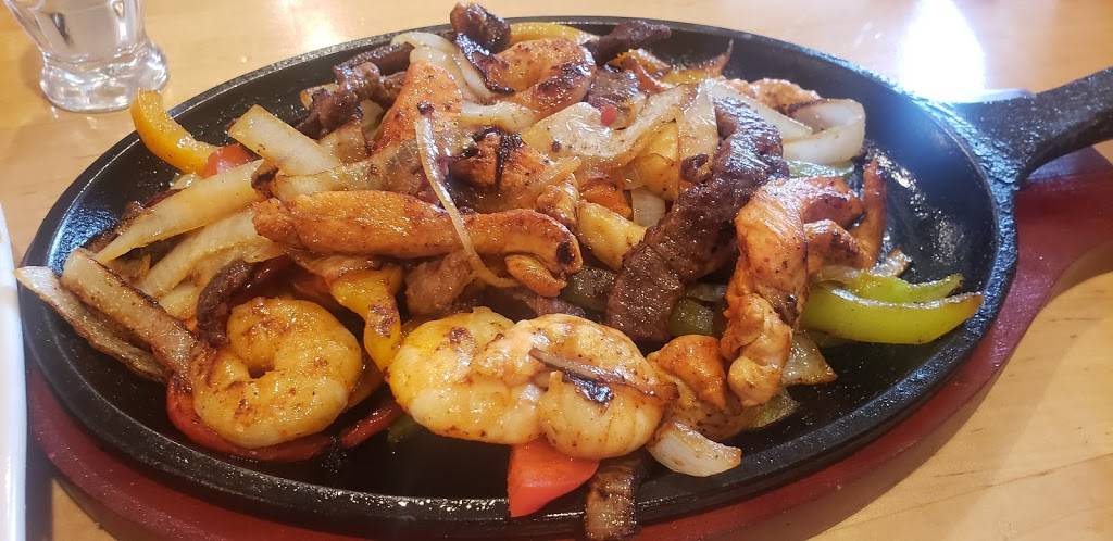 Mariscos Altamar #2 | restaurant | 675 S Circle Dr, Colorado Springs, CO 80910, USA | 7194730315 OR +1 719-473-0315