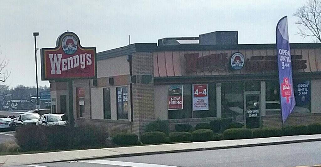Wendys | restaurant | 6900 Walnut St, Upper Darby, PA 19082, USA | 6103523197 OR +1 610-352-3197