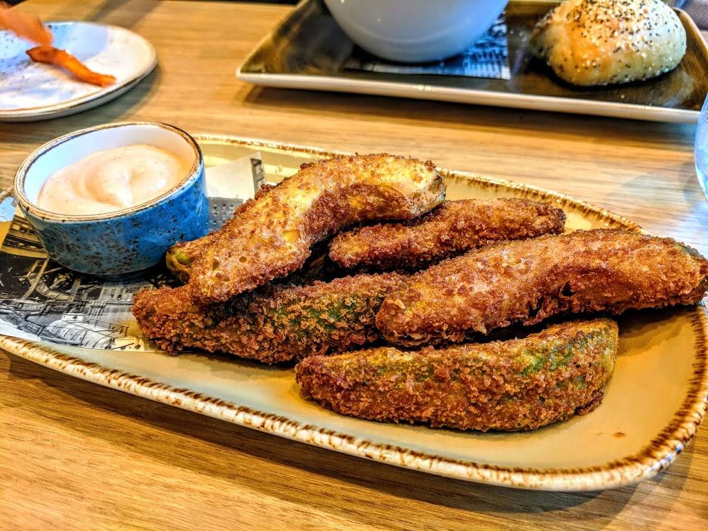 Woven + Bound Bar | restaurant | 2121 S Prairie Ave, Chicago, IL 60616, USA | 3128240500 OR +1 312-824-0500