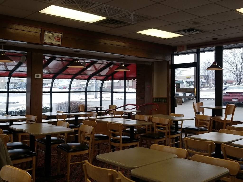 Wendys | restaurant | 933 N Court St, Medina, OH 44256, USA | 3307227600 OR +1 330-722-7600