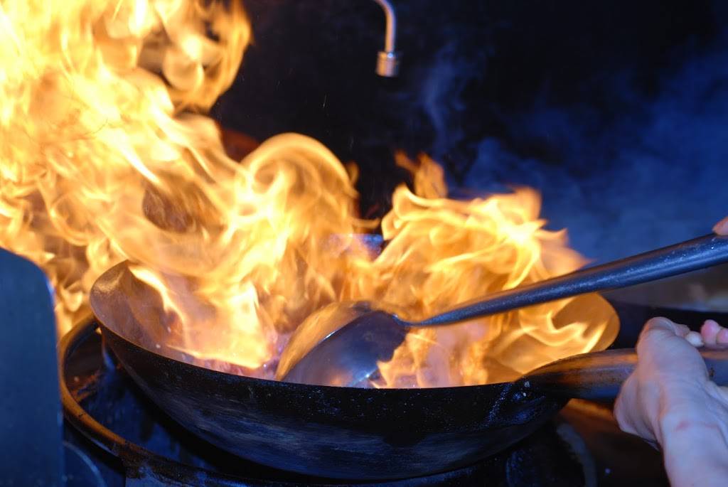 Rice N Noodle Zone | restaurant | 6421 15th Ave NW C, Seattle, WA 98107, USA | 4252082562 OR +1 425-208-2562