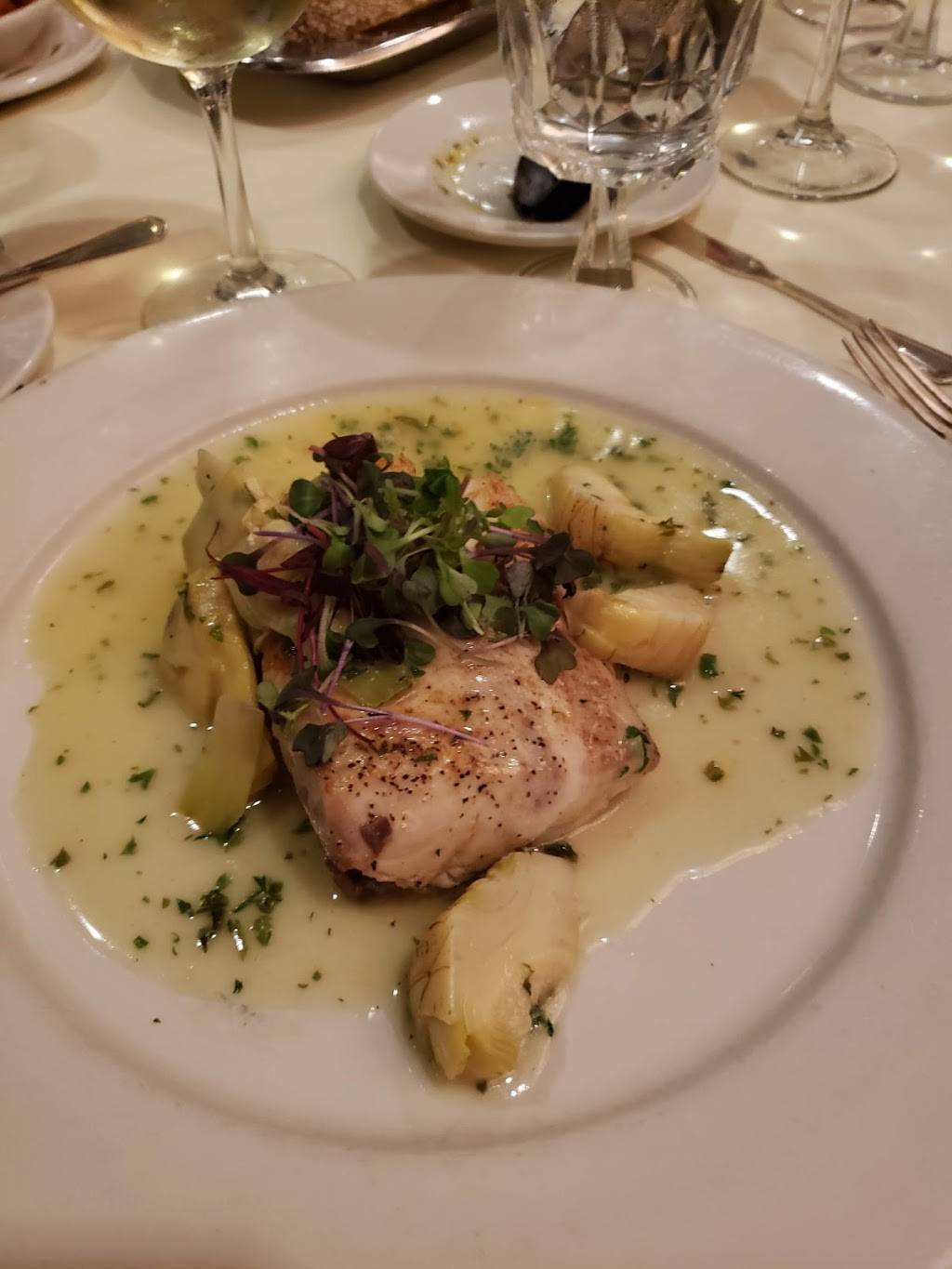 Mario | restaurant | 644 Vanderbilt Motor Pkwy, Hauppauge, NY 11788, USA | 6312739407 OR +1 631-273-9407