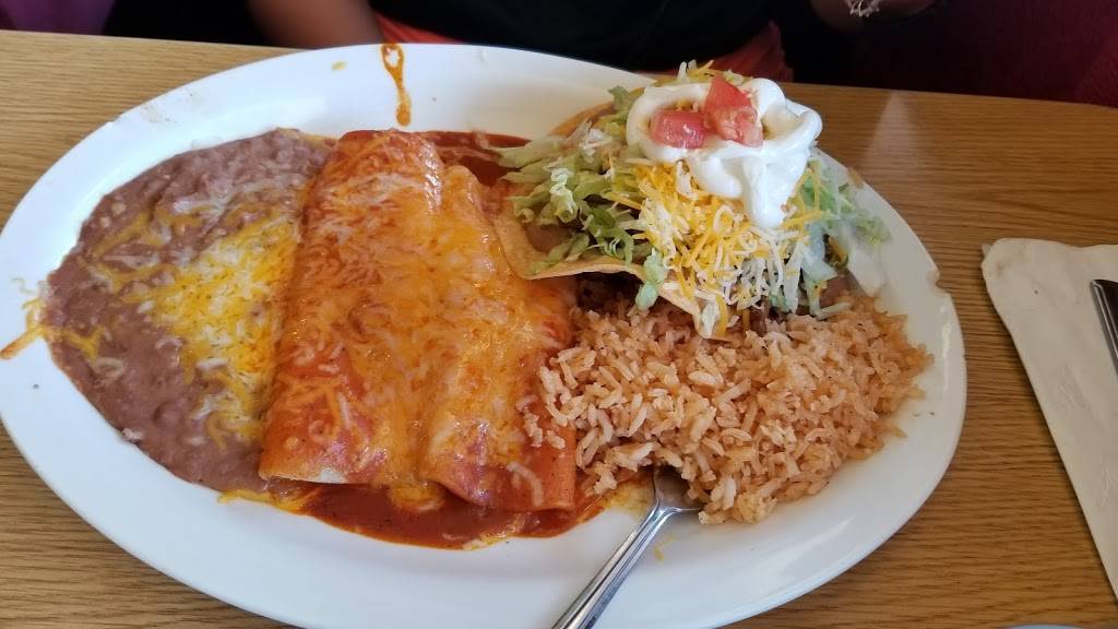 El Azteca Mexican Food | restaurant | 1731 N Texas St # C, Fairfield, CA 94533, USA | 7074222108 OR +1 707-422-2108