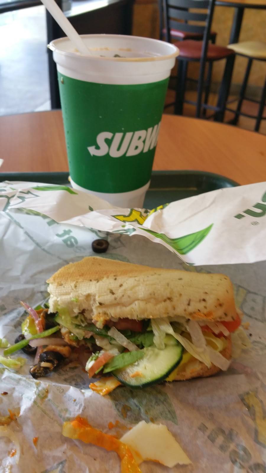 Subway | restaurant | 2058 E Canal Dr, Turlock, CA 95380, USA | 2096343641 OR +1 209-634-3641