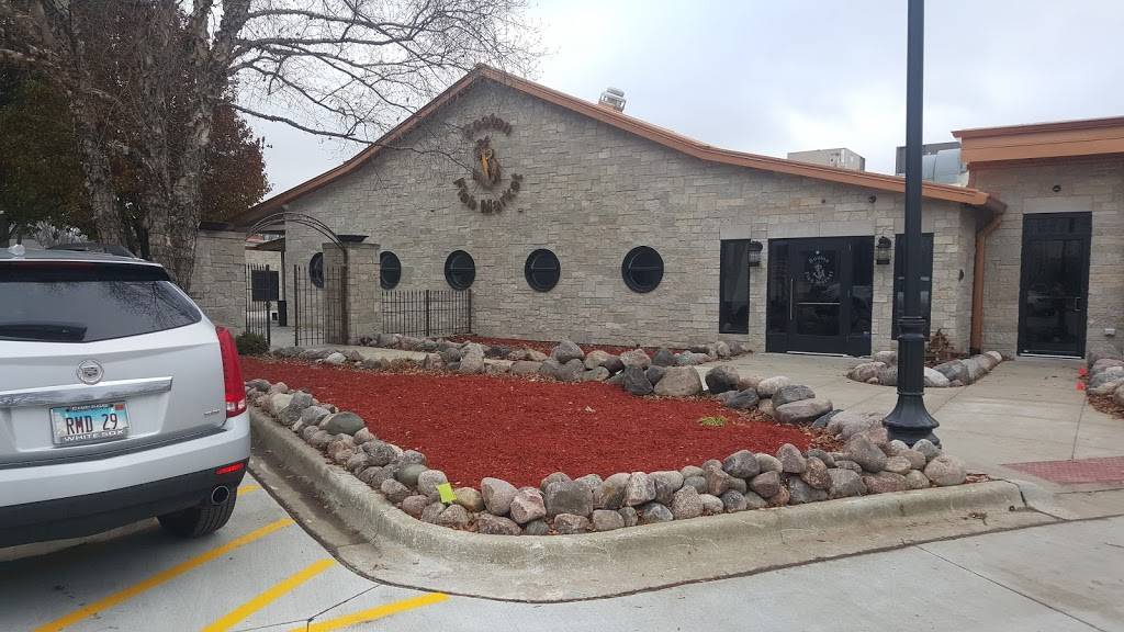 Boston Fish Market | restaurant | 412 N Milwaukee Ave, Wheeling, IL 60090, USA | 8472433700 OR +1 847-243-3700