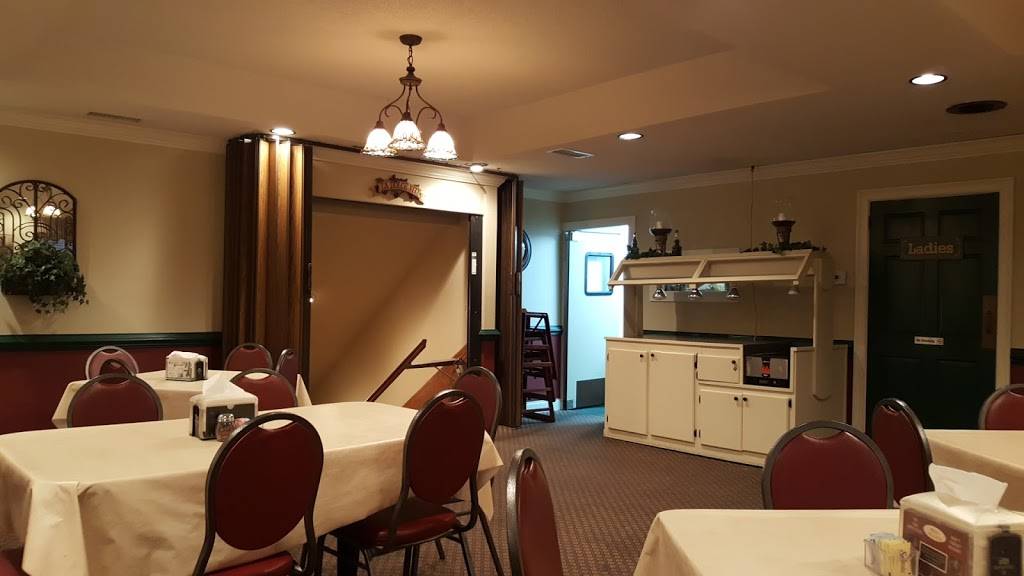 Pizza Village Of Beulaville | restaurant | 811 W Main St, Beulaville, NC 28518, USA | 9102983346 OR +1 910-298-3346