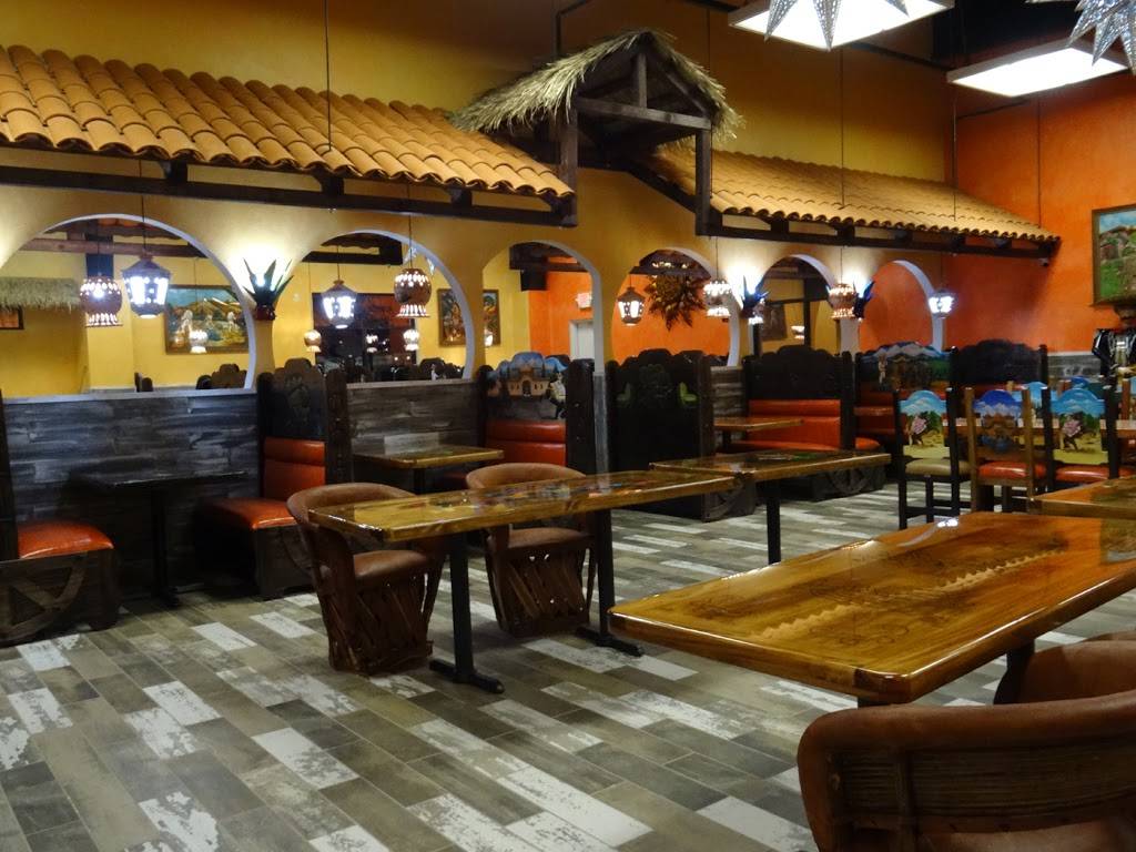 Old Mexico | restaurant | 11884 Velp Ave, Suamico, WI 54313, USA | 9206342260 OR +1 920-634-2260