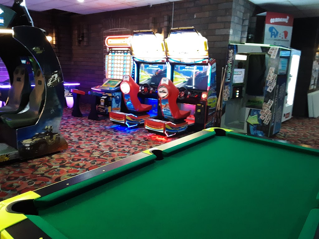 The Ashwaubenon Bowling Alley | restaurant | 2929 Allied St, Green Bay, WI 54304, USA | 9203360400 OR +1 920-336-0400