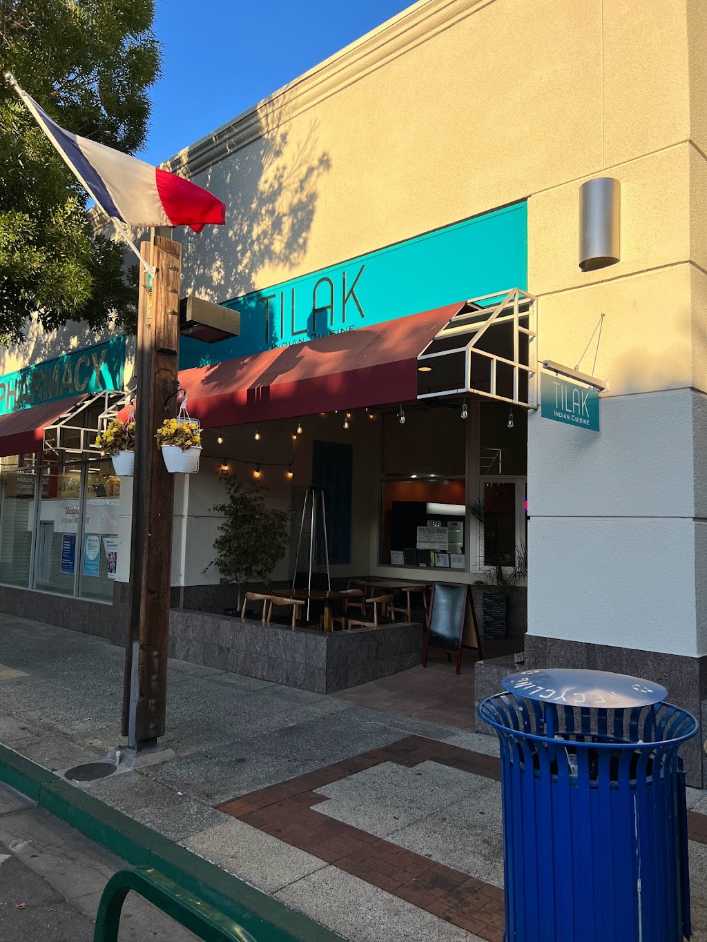 Tilak Indian Cuisine | restaurant | 683 Santa Cruz Ave #4512, Menlo Park, CA 94025, USA | 6503846401 OR +1 650-384-6401