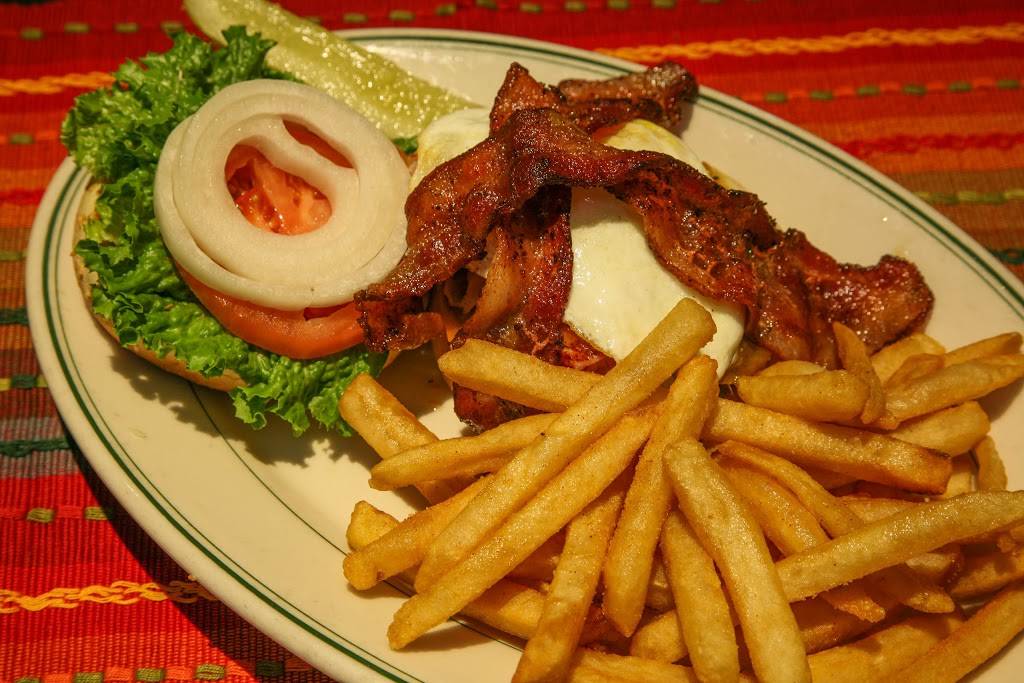 Lucky 7 Bar and Grill | restaurant | 12715 NE 124th St, Kirkland, WA 98034, USA | 4258217717 OR +1 425-821-7717