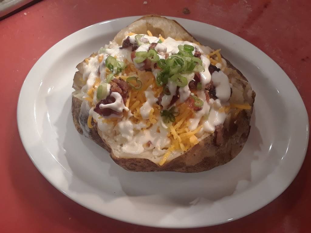 The Harrison | restaurant | 86 S Tyson Ave, Floral Park, NY 11001, USA | 5167752682 OR +1 516-775-2682