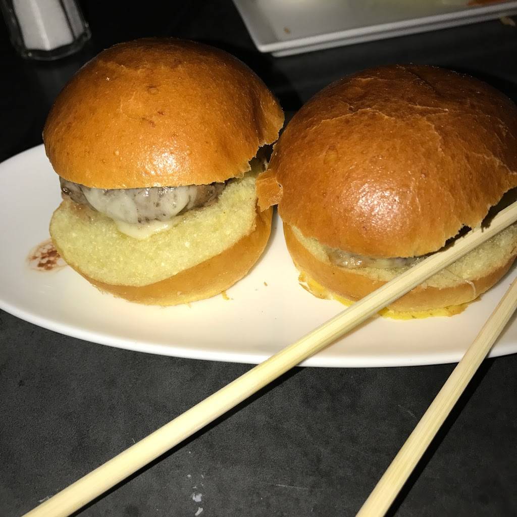 EATS Philly | restaurant | 2200 Arch St, Philadelphia, PA 19103, USA | 2159221916 OR +1 215-922-1916