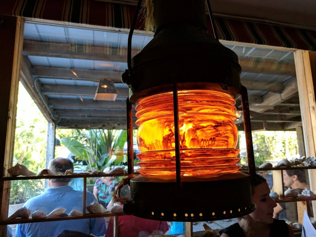 The Crab Trap | restaurant | 1209 Ocean Blvd, St Simons, GA 31522, USA | 9126383552 OR +1 912-638-3552