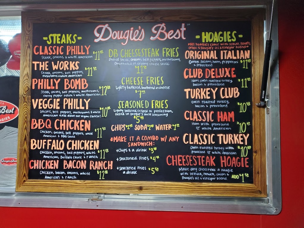 Dougies Best | restaurant | 1869 Cable St, San Diego, CA 92107, USA | 6199553165 OR +1 619-955-3165