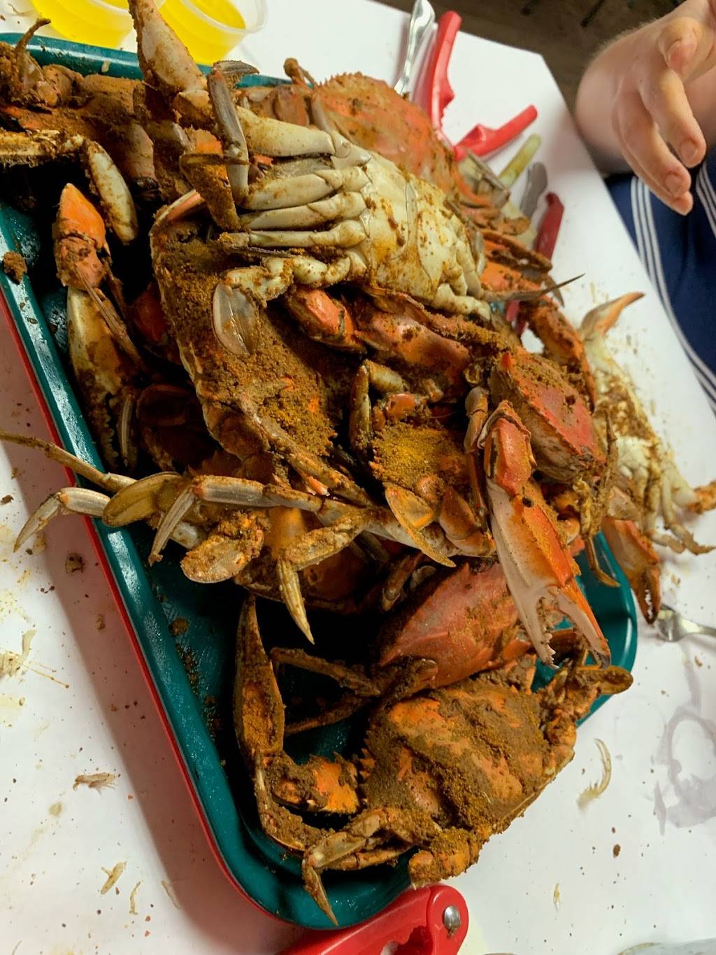 Zach Greenlees Trackside Steak & Seafood | restaurant | 15124 National Pike, Hagerstown, MD 21740, USA | 2408502121 OR +1 240-850-2121