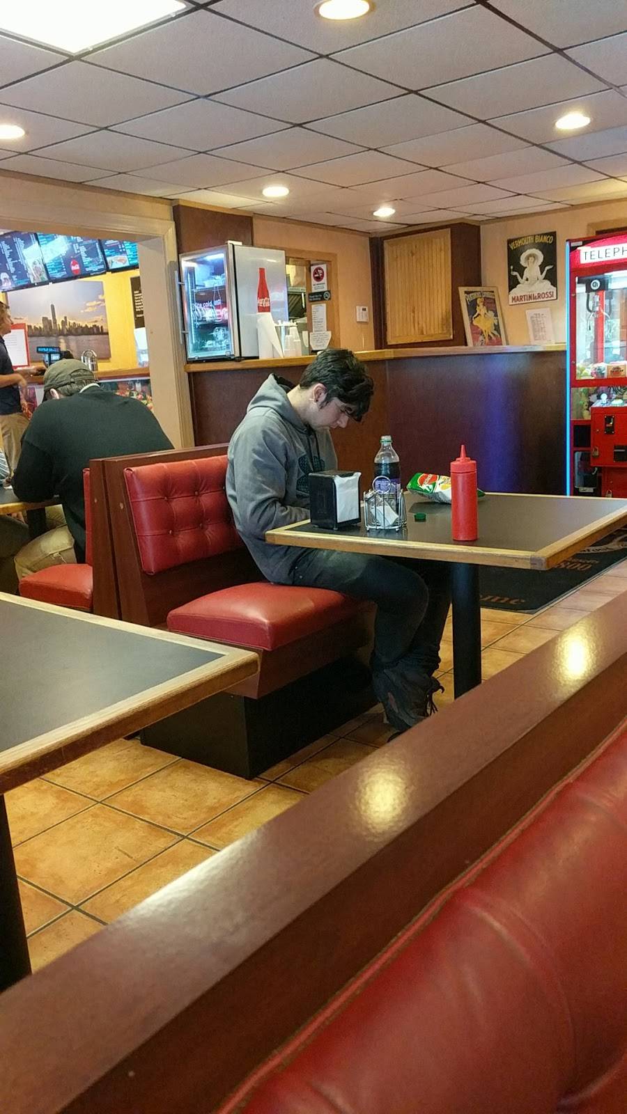 Route 110 Roast Beef & Seafood | restaurant | 66 1/2 Haverhill Rd, Amesbury, MA 01913, USA | 9783869880 OR +1 978-386-9880