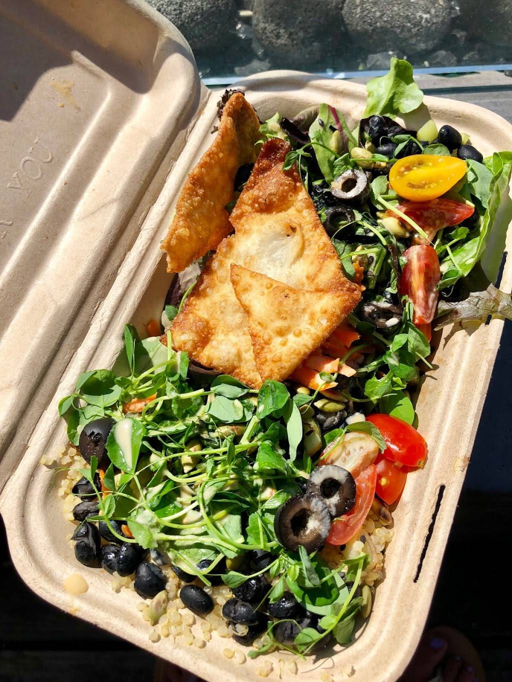 Bol And Crust | restaurant | 5505 SE 28th Ave, Portland, OR 97202, USA | 9714002181 OR +1 971-400-2181