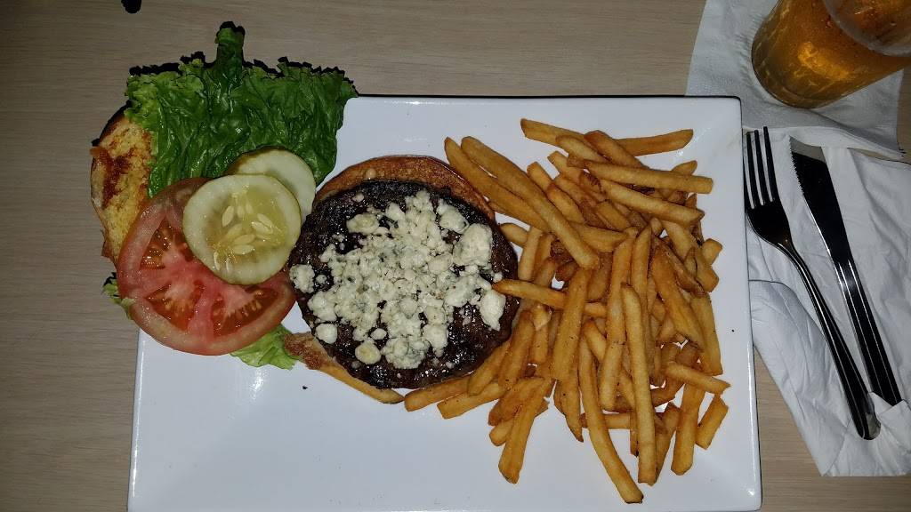 Carneys | night club | 411 Beach Ave, Cape May, NJ 08204, USA | 6098844424 OR +1 609-884-4424