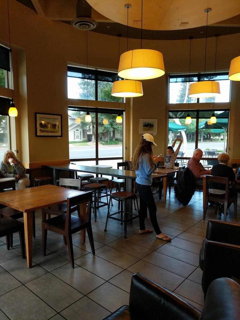 Starbucks | cafe | 779 E Yosemite Ave #100, Merced, CA 95340, USA | 2093834482 OR +1 209-383-4482